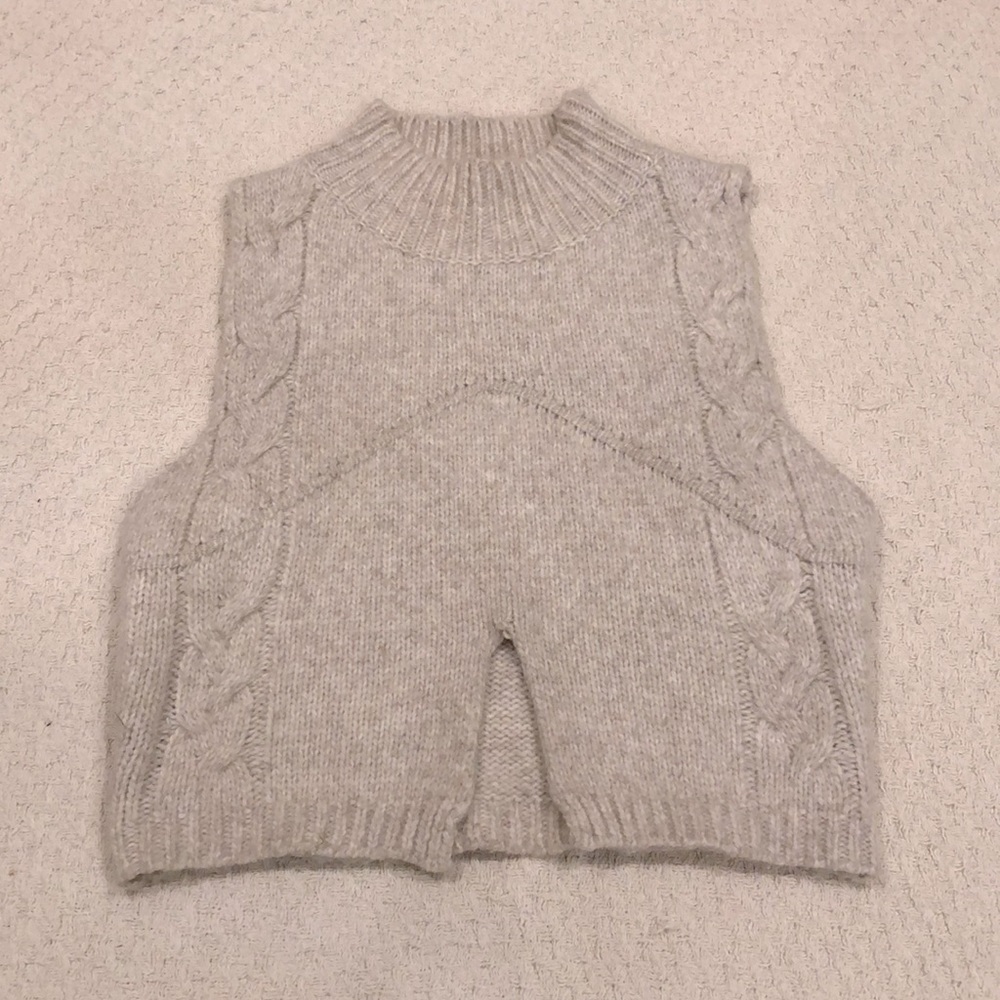 Le Lis Collection Sweater Vest Size Small